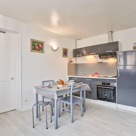 Cosy Et Fonctionnel, Centre De Cabourg, 4 Pers, Wifi Gratuit, Proche Commerces Et - Fr-1-788-5 Appartamento