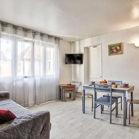 Cosy Et Fonctionnel, Centre De Cabourg, 4 Pers, Wifi Gratuit, Proche Commerces Et - Fr-1-788-5 *